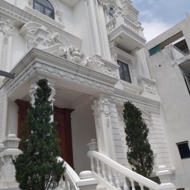 Trang trí cặp Vạn Niên Tùng cho Biệt thự Quân Tân Phú (a. Tuân)